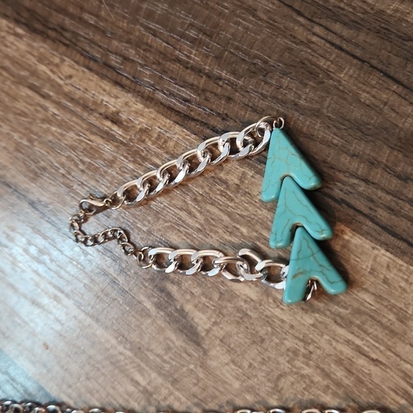 Arrow Follow Your Arrow Long Silver / Aqua Statement Piece & Matching Bracelet - Picture 2 of 3